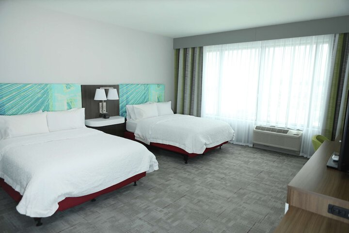 2 Queen Beds Hearing Accessible (6 of 6)