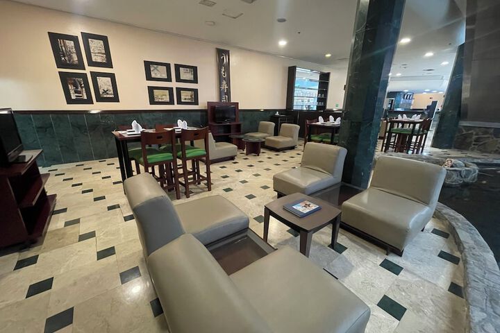 Hotel Interior 5 of 91