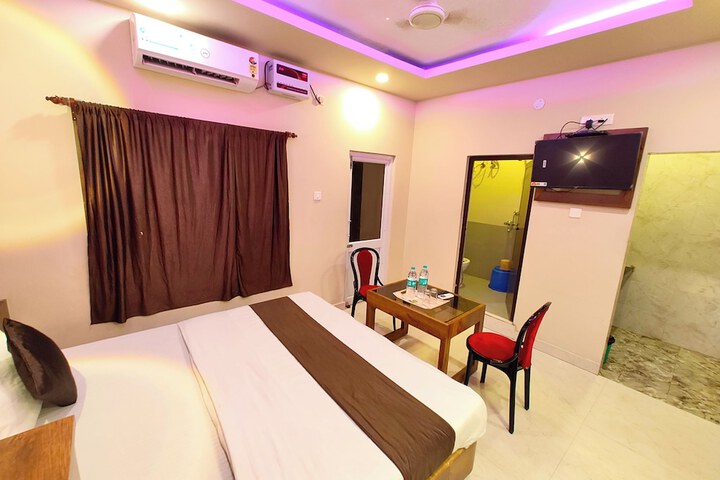 Room 3 of 7