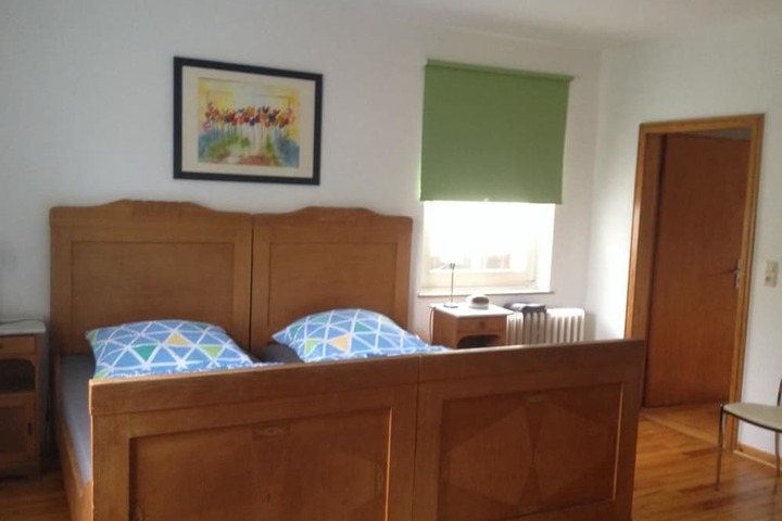 Room 3 of 34