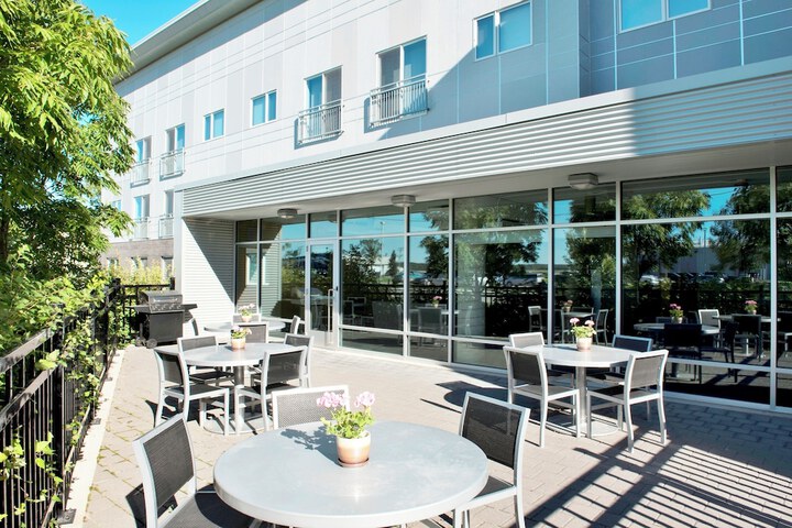 Terrace/Patio 24 of 38