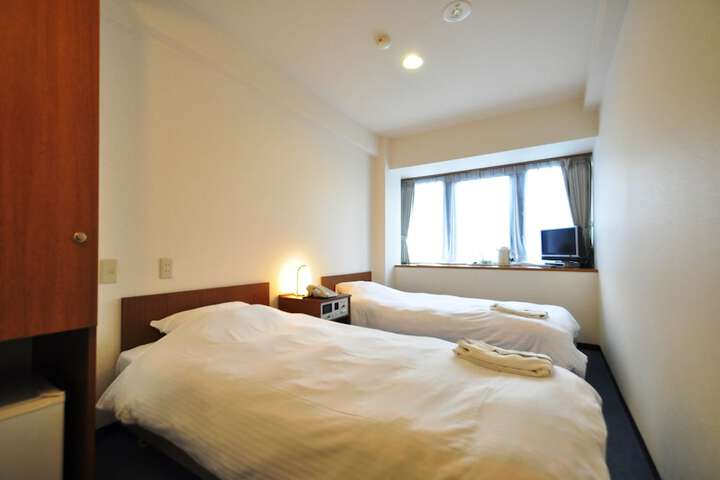 Room 8 of 45