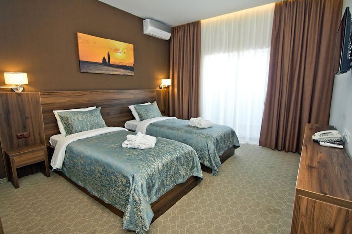 Room 15 of 35