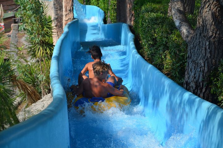Pools & Facilities