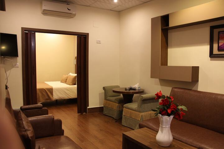Room 42 of 119