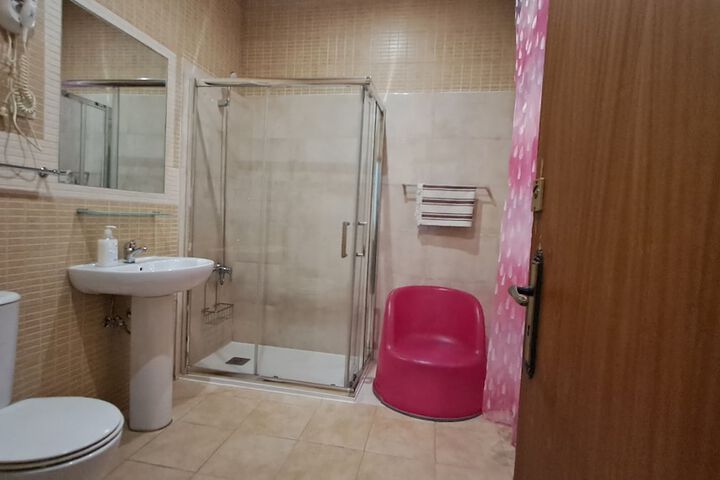 Room 125 of 157