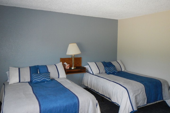 Room 8 of 24