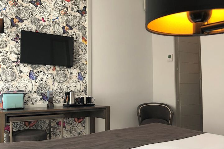 Room 10 of 51