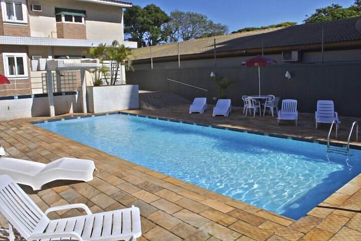 Pool Hotel