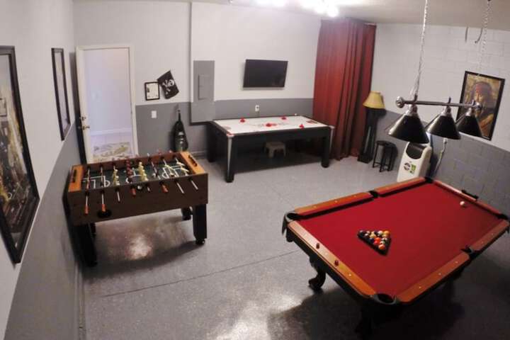 Room 50 of 68