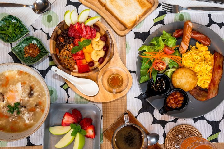 Breakfast/Coffee Service 92 of 103
