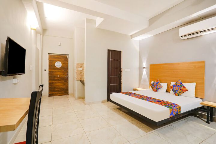 Room 7 of 29