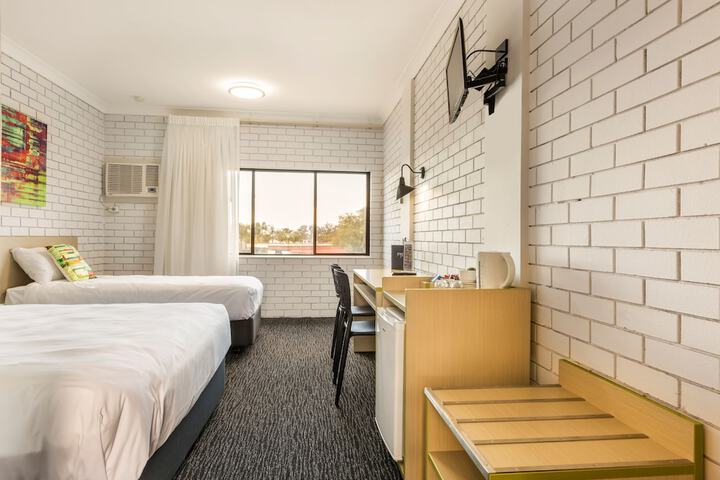 Room 17 of 58