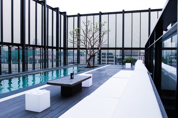 Pool 43 of 70