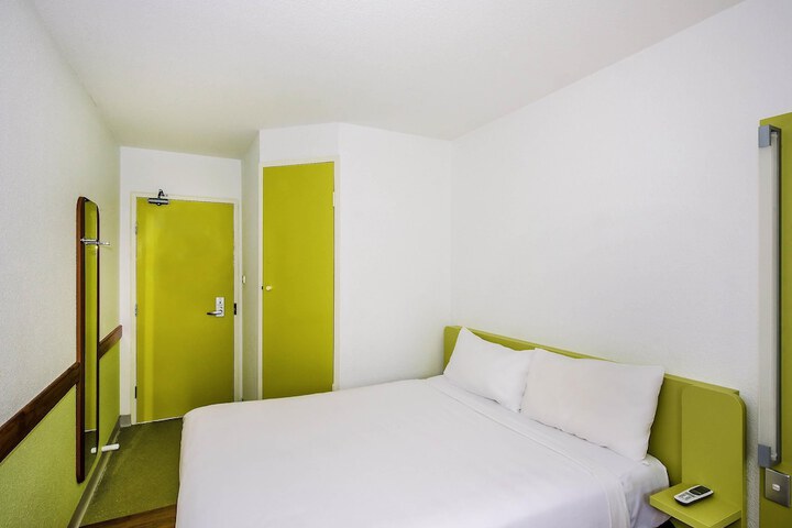 Room 19 of 35