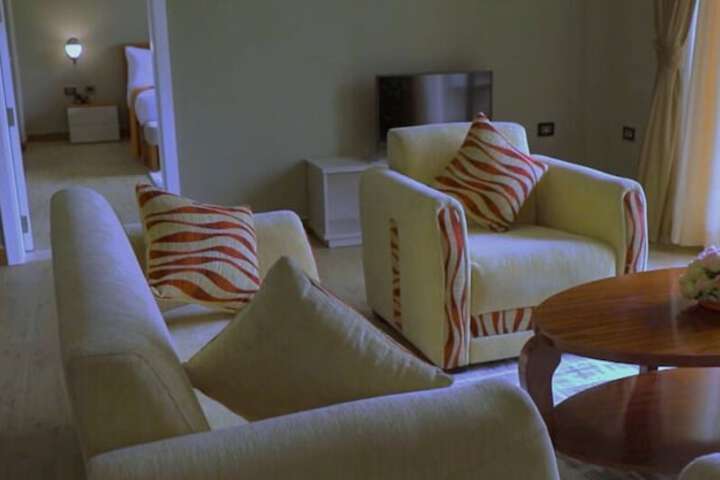 Room 14 of 53
