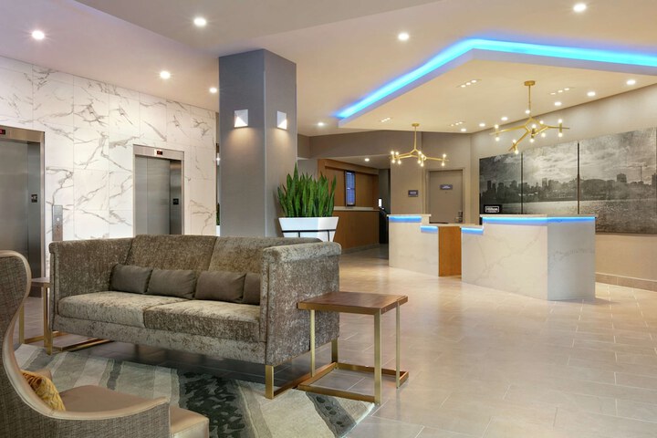 Hotel Interior 4 of 39