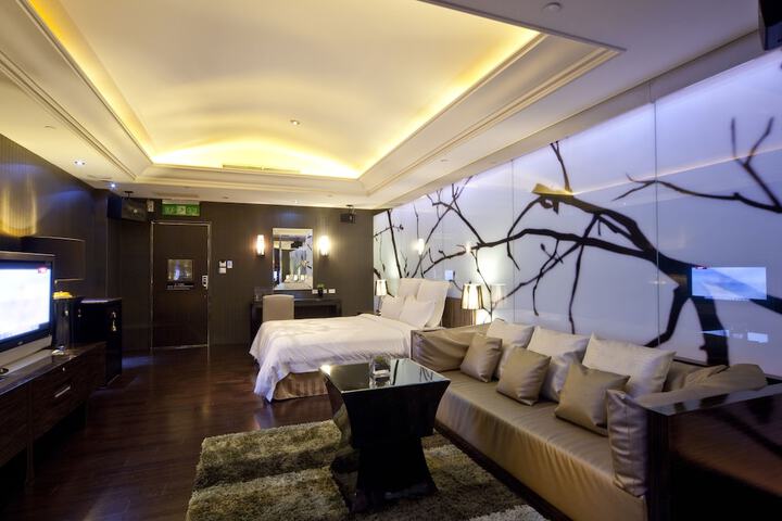 Room 7 of 55