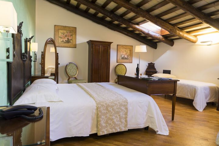 Room 14 of 52