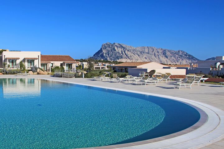 Hotel Pool