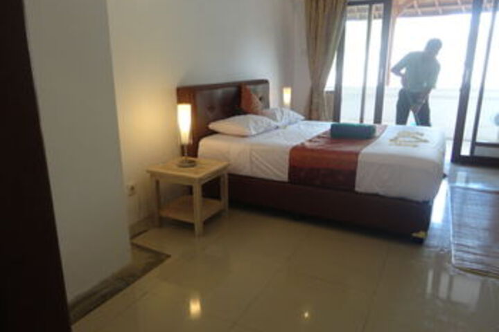 Room 74 of 110