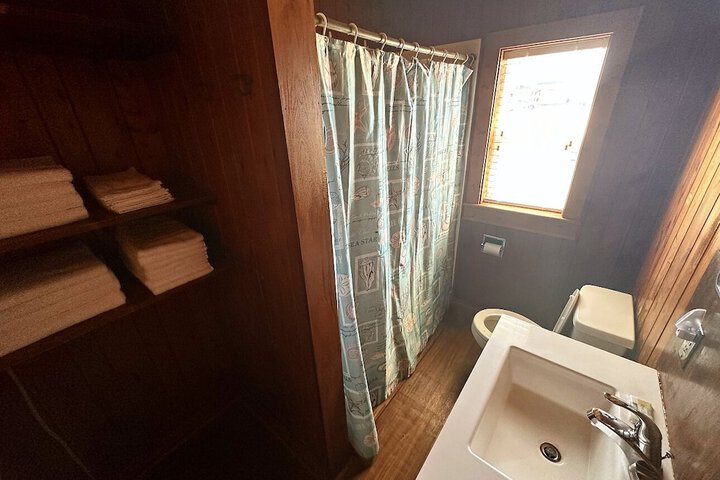 Room 76 of 123