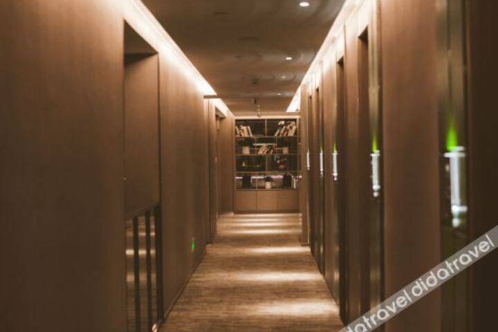 Hotel Interior 24 of 32