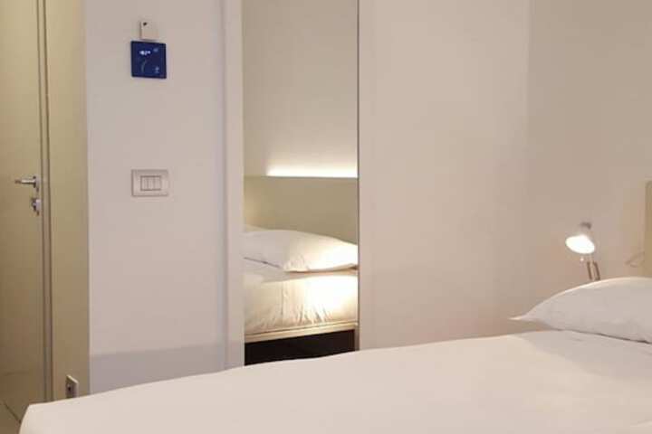 Room 7 of 59