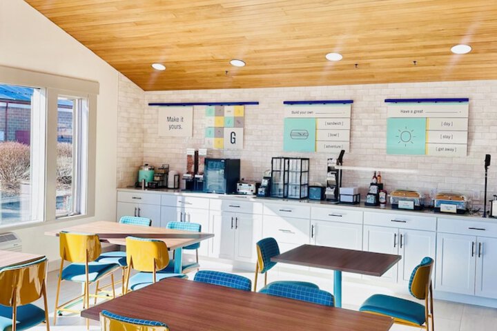 Breakfast area