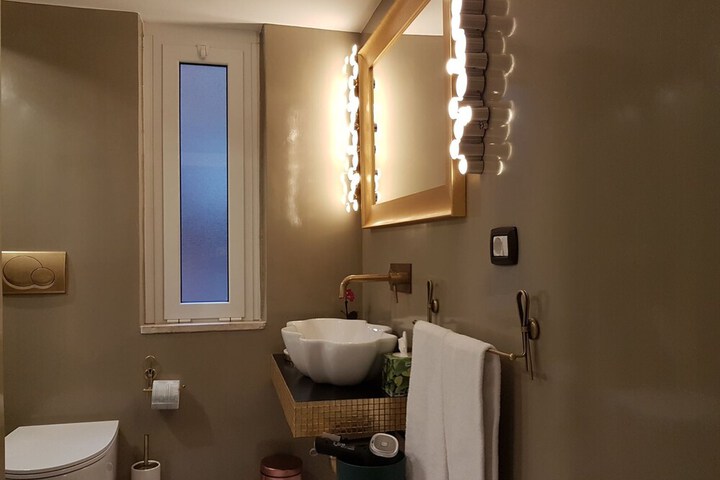 Room 21 of 54