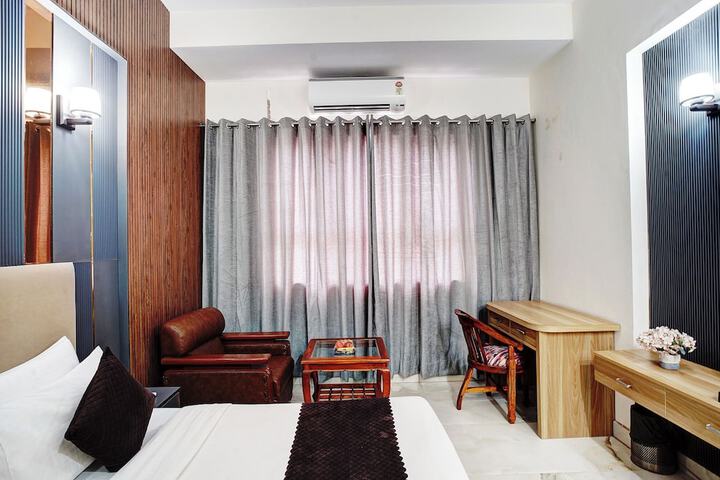 Room 34 of 49