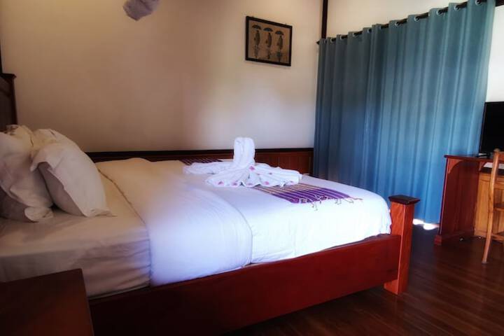 Room 26 of 111