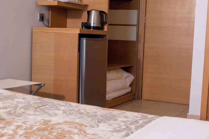 Room 33 of 105