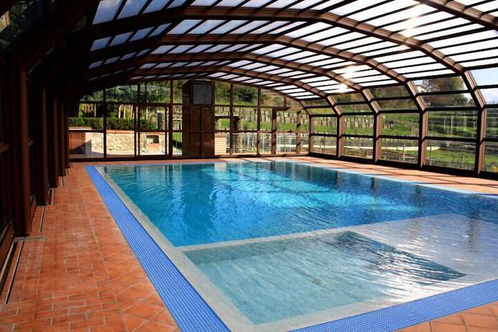 Pool 93 of 161