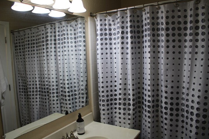 Room 8 of 20