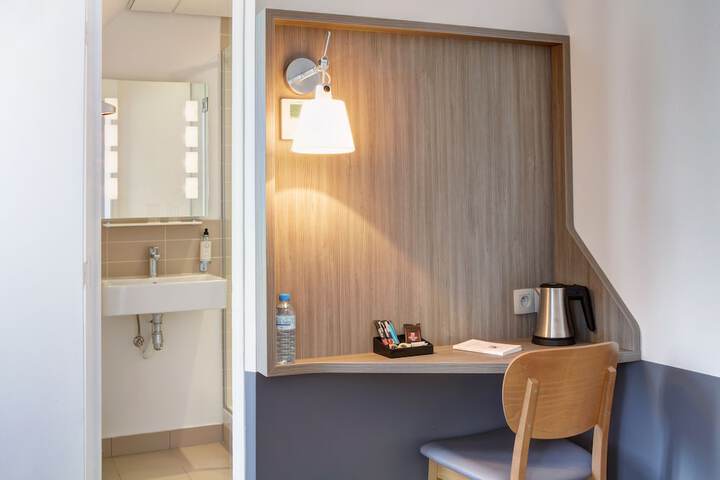 Room 5 of 54