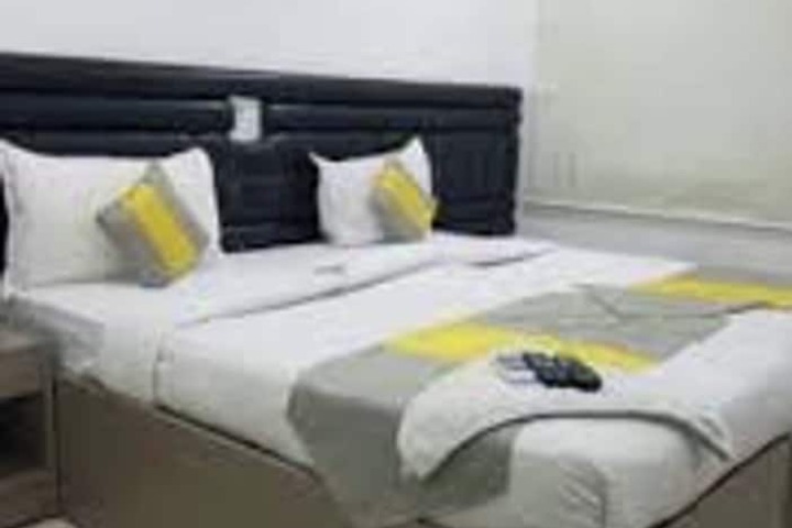 Room 5 of 27