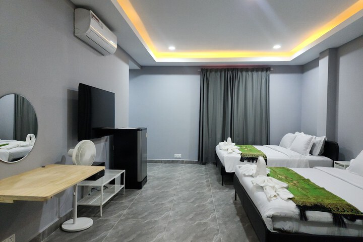 Room 34 of 65