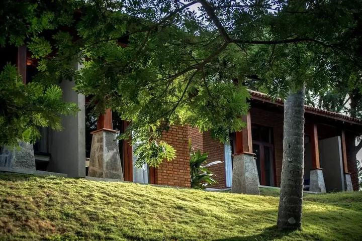 Hotel 55 of 57