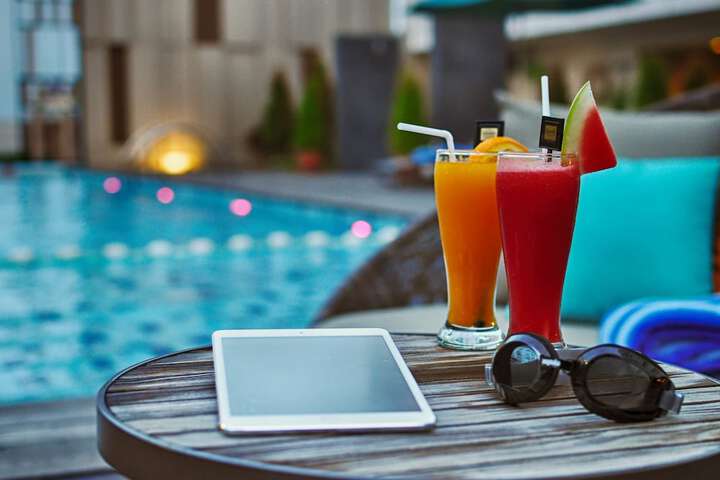 Pools & Facilities