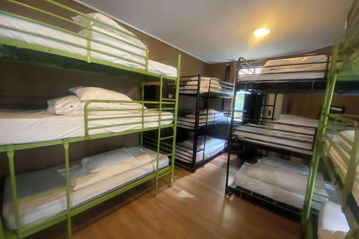 Room 7 of 13