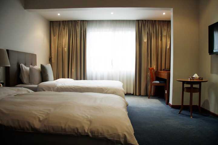 Room 17 of 63