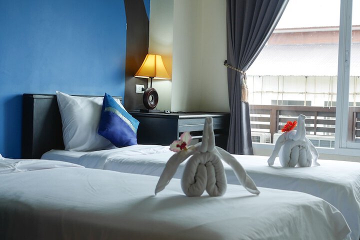 Room 13 of 60