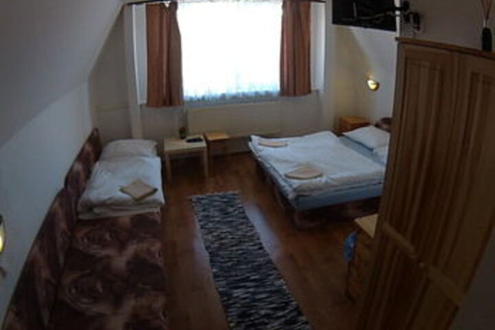 Room 14 of 69