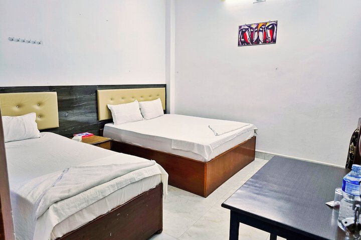 Room 3 of 19