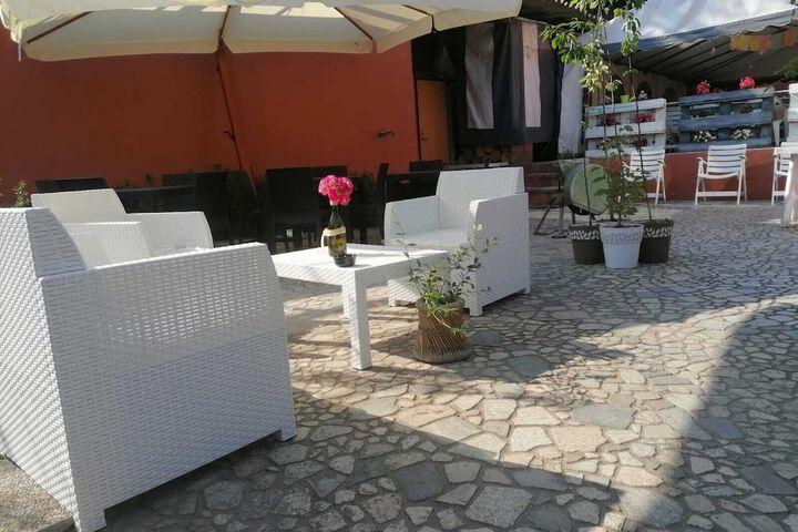 Hotel Exterior 105 of 123
