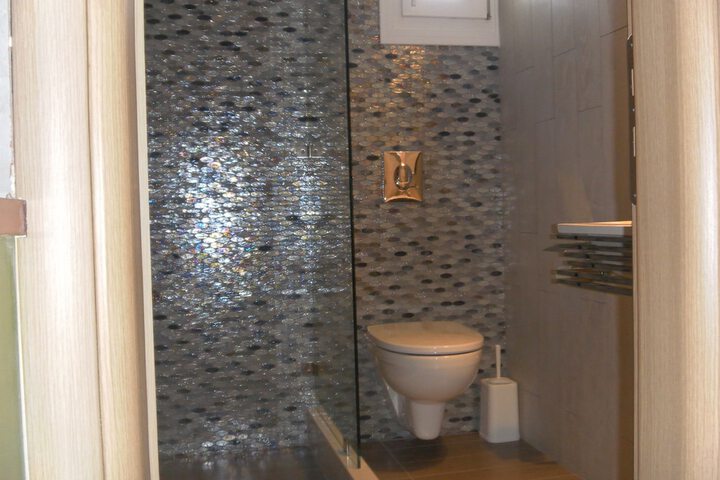 Clean Restrooms