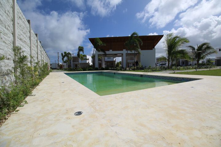 Hotel 14 of 86