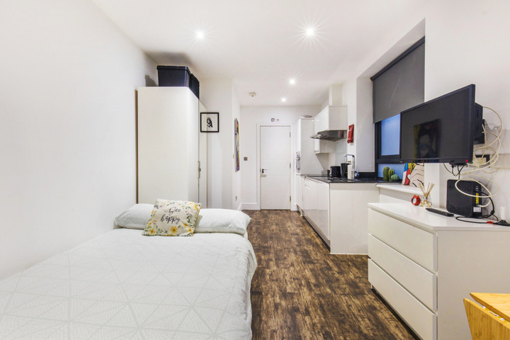 Room 3 of 15