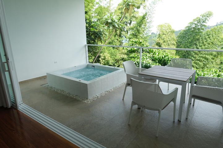 Terrace/Patio 54 of 103